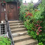 Gemuetliches Chalet-zimmer In Rosalie Homestay szállás *
