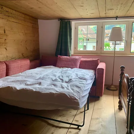 Gemuetliches Chalet-Zimmer Mit Garten *